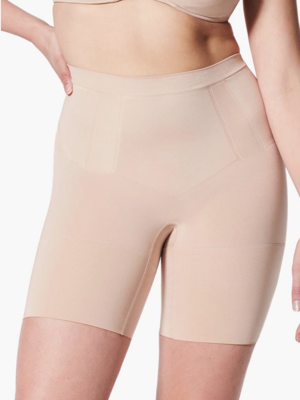 SPANXsculpt OnCore Mid-Thigh Shorts. NWT. Soft Nude.